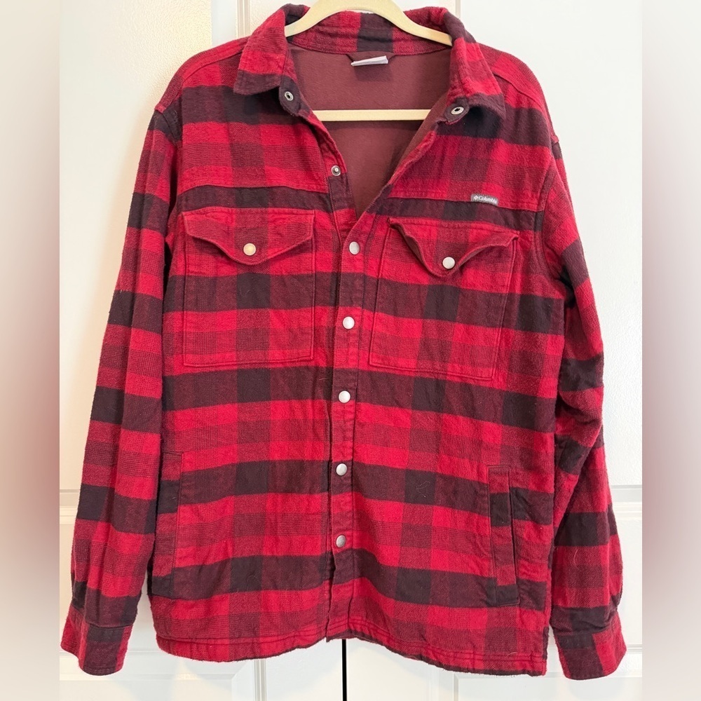 Columbia Red Black Buffalo Plaid Flannel Jacket Shirt Men’s Medium Snap Front